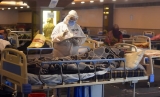 India’s daily coronavirus cases climb to new world record, hospitals buckle