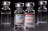 Moderna may be superior to Pfizer against delta variant — breakthrough odds rise with time