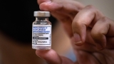 Omicron boosters keep seniors out of hospital, CDC says