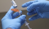 N.Y. Hospitalizations Fall; U.S. Shots Go Unused: Virus Update