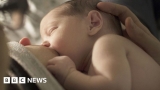 Breastfeeding: Timely support could stop 'toe-curling' pain – BBC