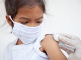 FDA panel likely to recommend Pfizer, Moderna