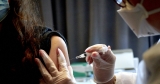 Past Covid infection protected against delta, but vaccines safest to prevent dire illness, CDC says