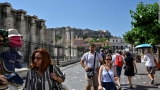 CDC suspends country-specific Covid-19 travel notices