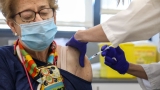 Elderly Americans should get newer, souped-up flu vaccines