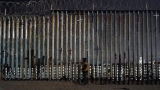 Tens of thousands migrants wait at U.S. border for asylum limits to end