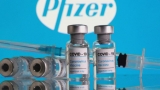 Rollout for COVID booster shots hits snag, as FDA and CDC plan panels on recommendations