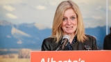 Premier Danielle Smith consulting with former Trump adviser could affect health system, NDP says
