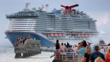 Cruises warning lowered by CDC; says only vaccinated should go