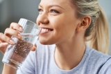 Hydrogen water: the truth about this new trend