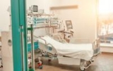 Global COVID cases fall as CDC extends travel mask order