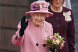 Queen Elizabeth II dead at 96, Prince Charles takes throne as king