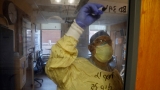It’s an omicron pandemic now. But U.S. hospitals are already full, and exhausted : Shots