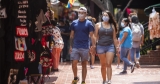 Editorial: Mask confusion: The CDC and L.A. County offer conflicting guidance. Who’s right?