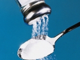 Reduced-sodium salt may cut risk