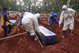 COVID deaths and cases rising again globally